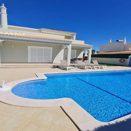 Casa Dos Eucaliptos ヴィラ アルブフェイラ
